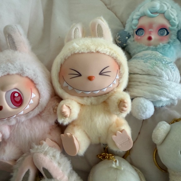 Authentic Labubu & Skullpanda - Picture 4 of 7